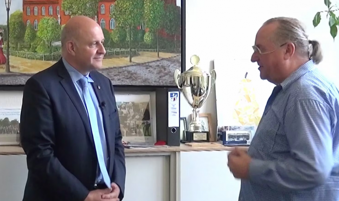 Überwältigender Wahlsieg: Der neue Landrat erntet die Früchte jahrelanger Arbeit