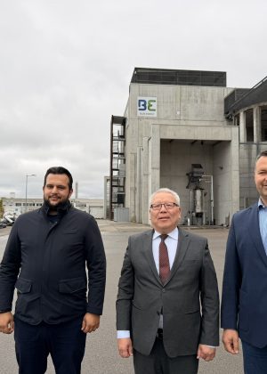 Mongolei interessiert Energiewende mit bayerischer Technologie – Botschafter Dr. Birvaa Mandahbileg zu Gast bei der Blue Energy Group